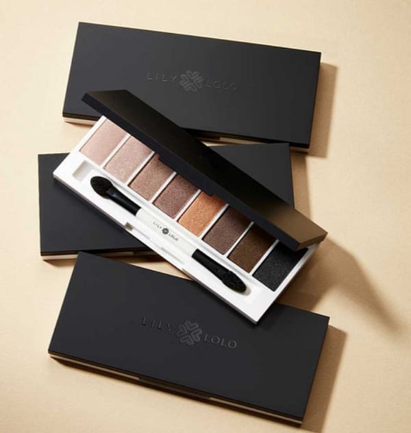 Lili lolo | Laid Bare Eye Palette.